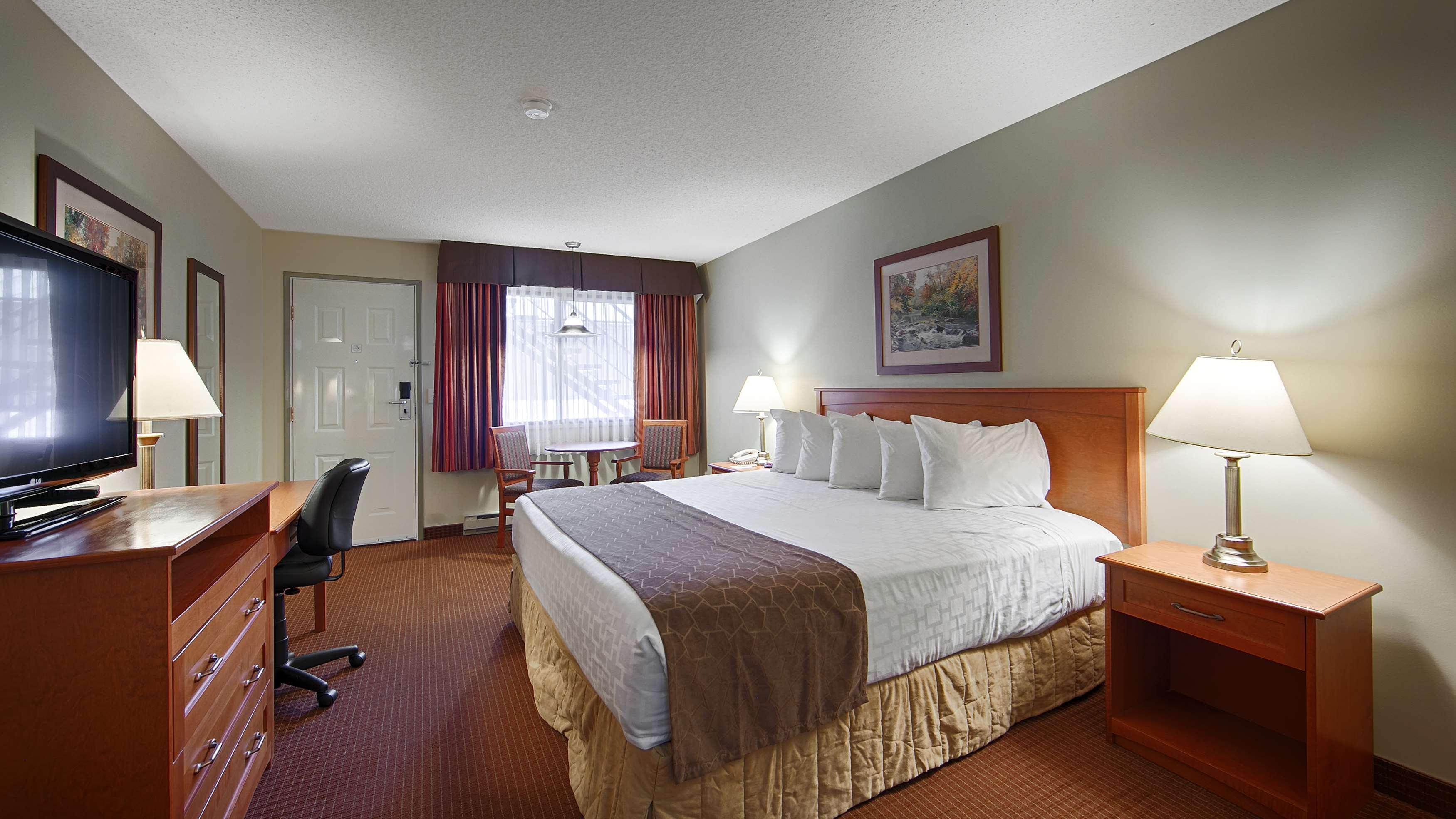 Surestay By Western Hotel 3*