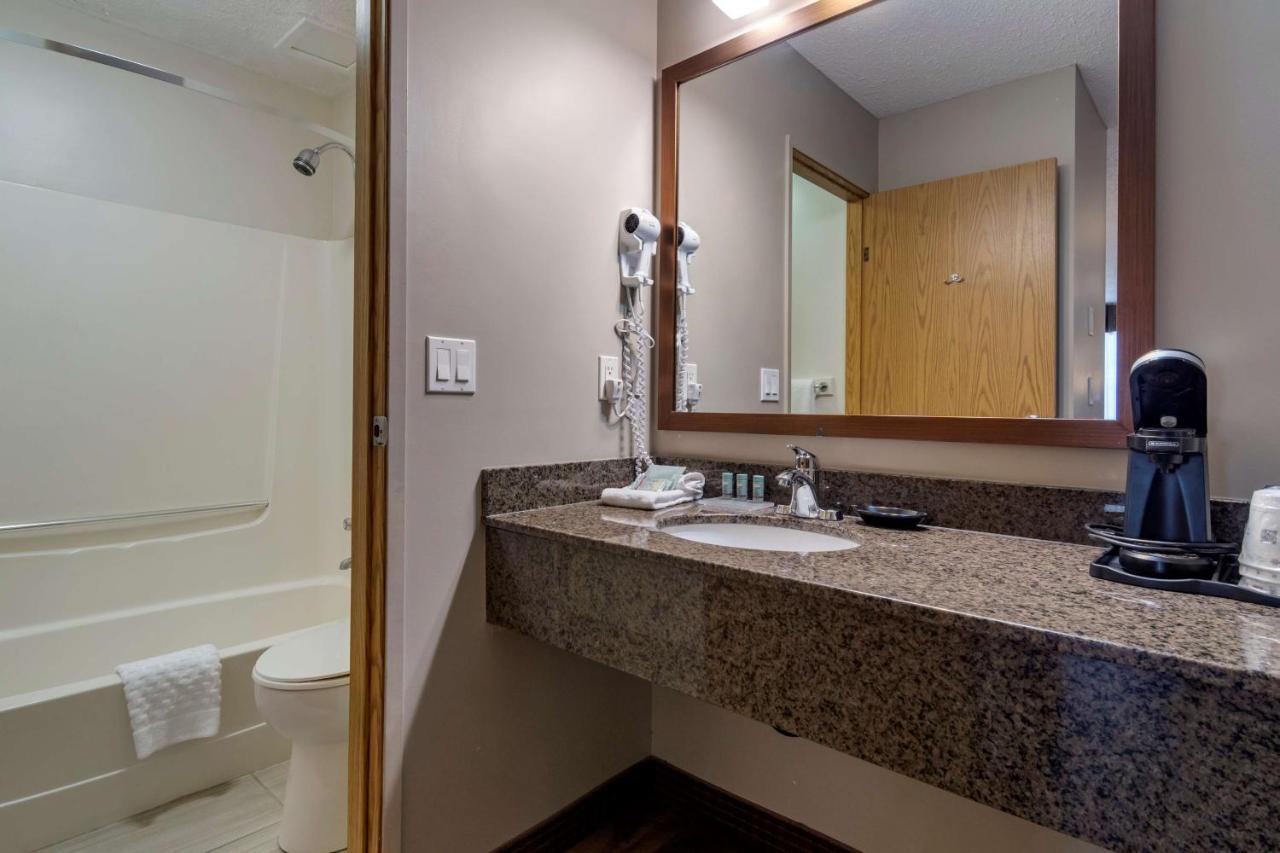 Hotel Surestay By Western 3*