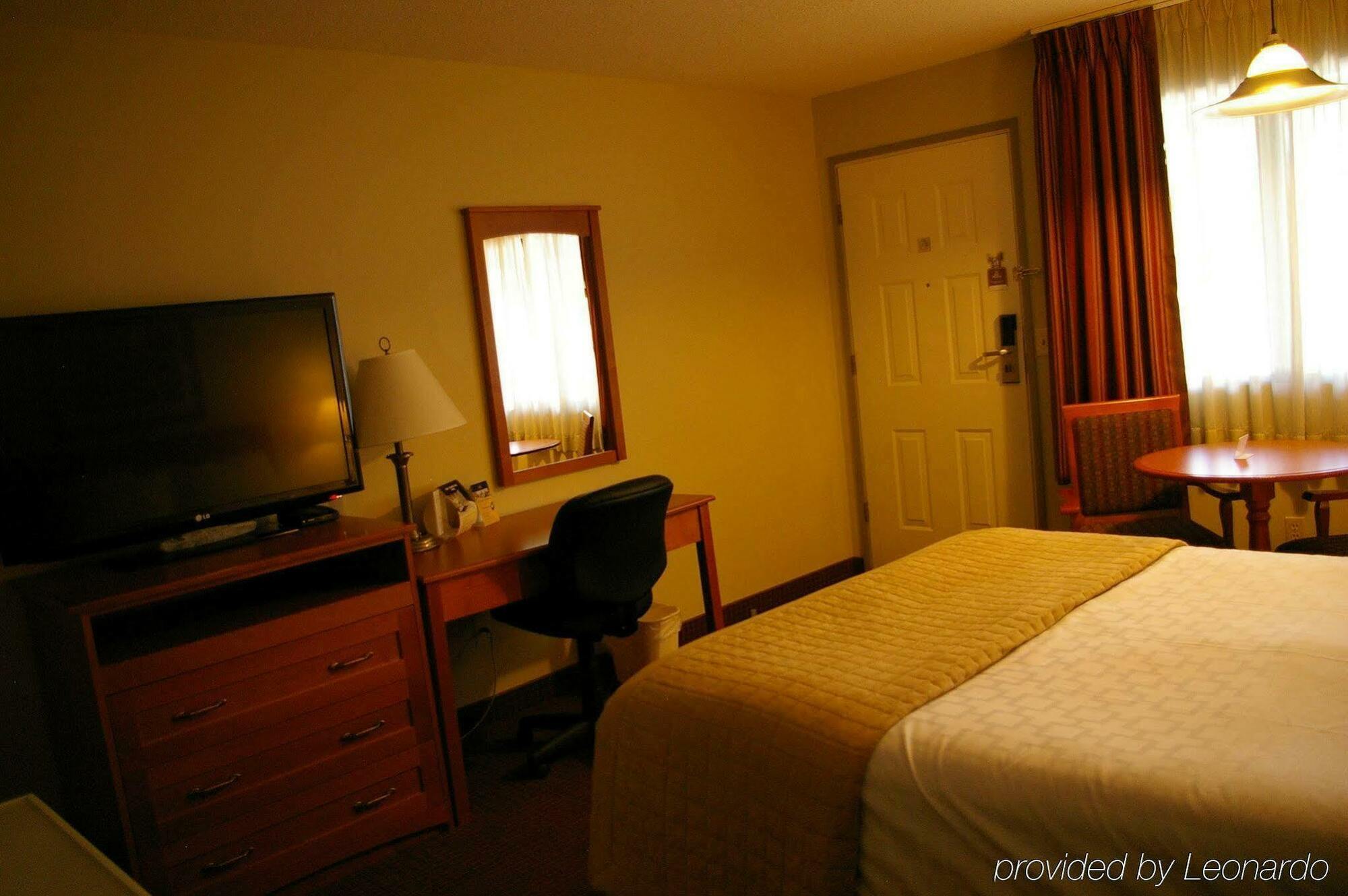 Surestay By Western Hotel 3*